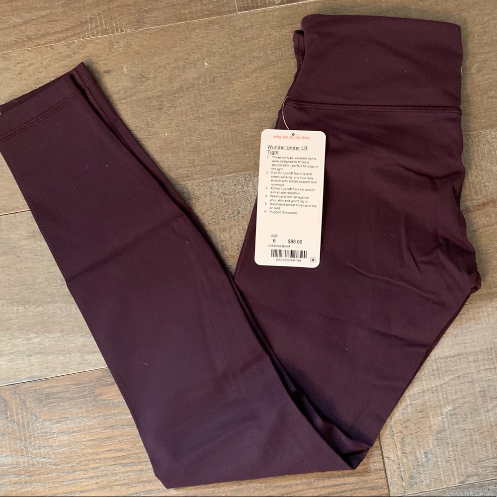 Lululemon wunder under LR tight. NWT size 6